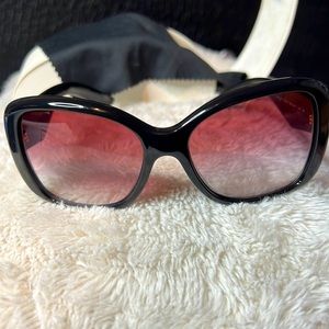 Prada Sunglasses! <AUTHENTIC>